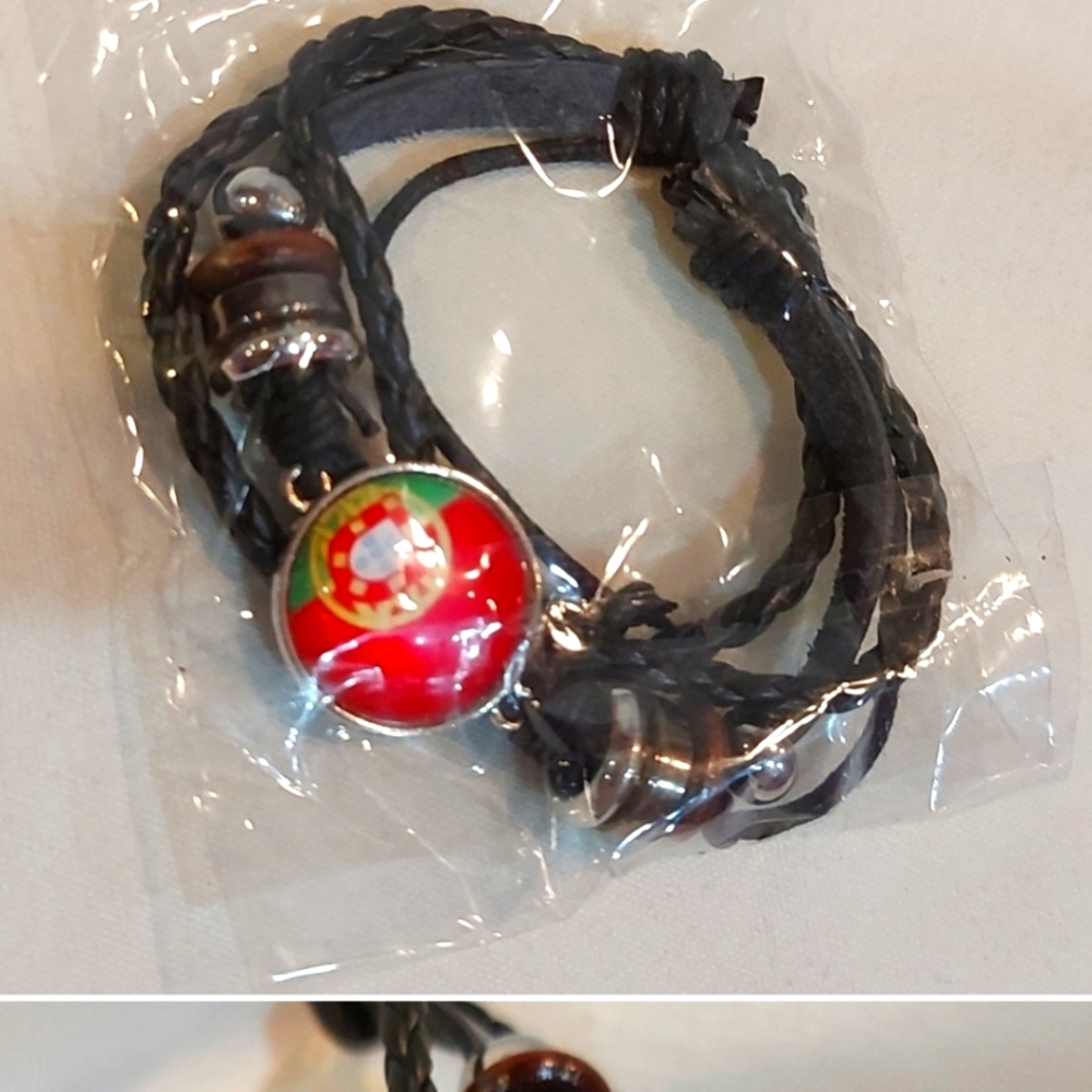 Soccer Portugal Flag Unisex leather bracelet